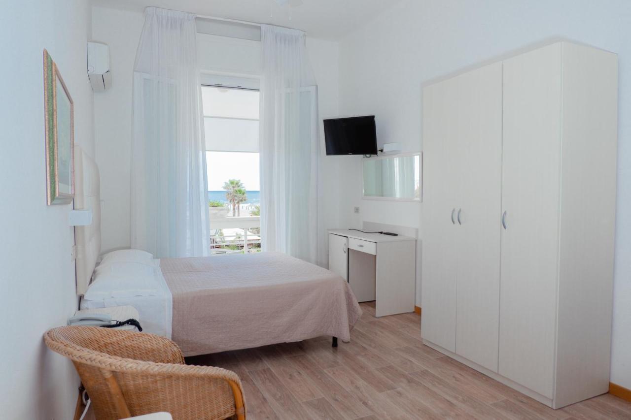 Hotel Lungomare Κατόλικα Εξωτερικό φωτογραφία