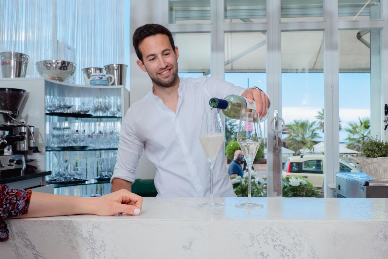 Hotel Lungomare Κατόλικα Εξωτερικό φωτογραφία