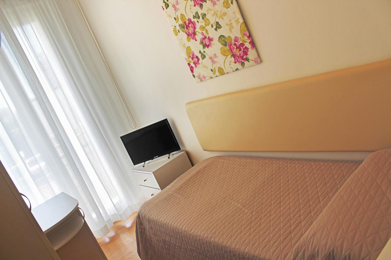 Hotel Lungomare Κατόλικα Εξωτερικό φωτογραφία