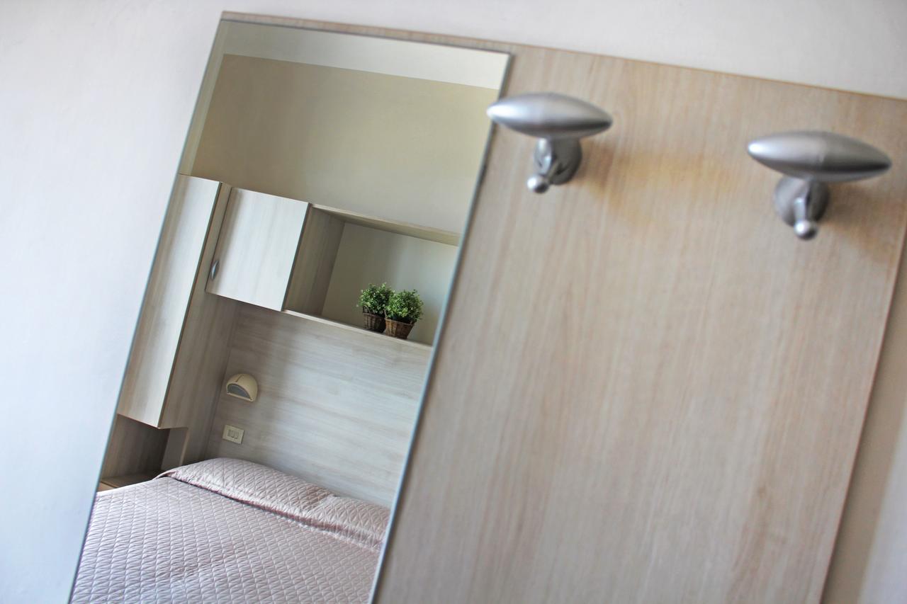 Hotel Lungomare Κατόλικα Εξωτερικό φωτογραφία