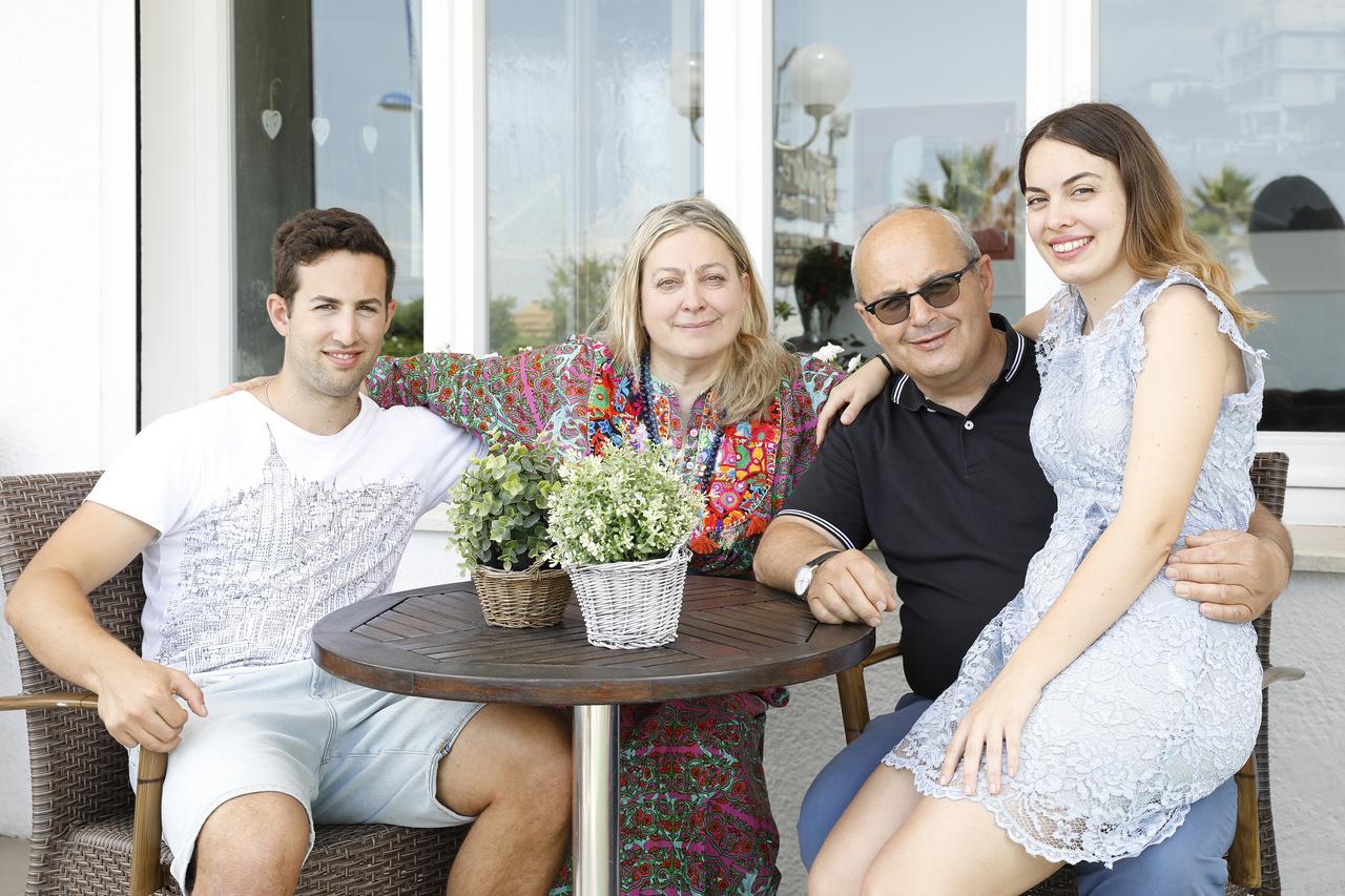 Hotel Lungomare Κατόλικα Εξωτερικό φωτογραφία